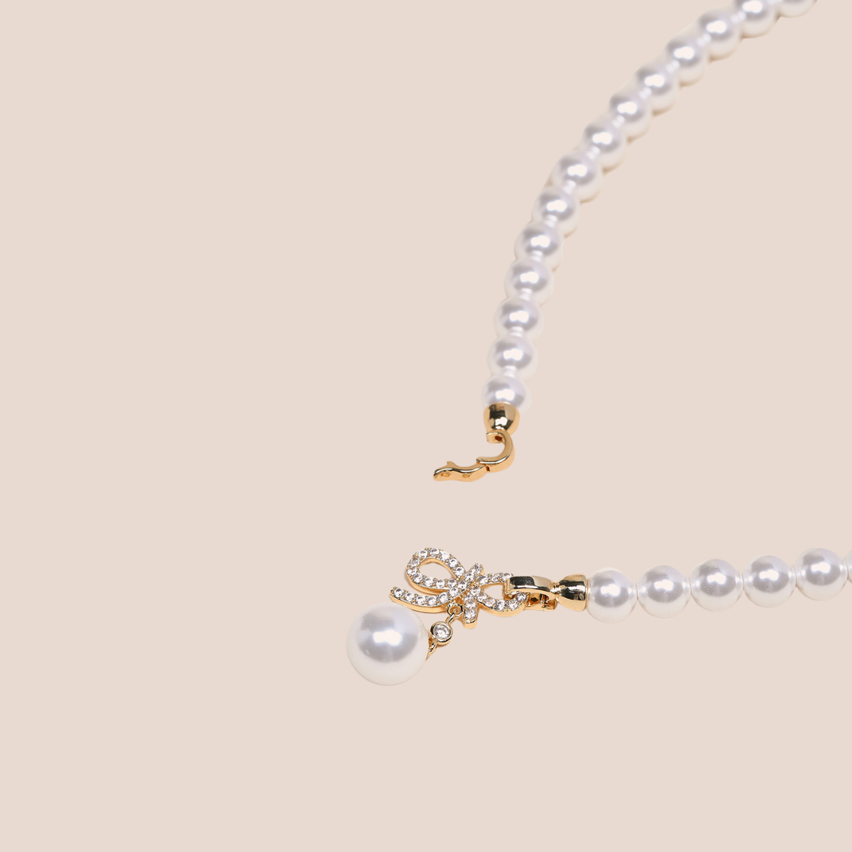 Allure Necklace With Bow and Pearl Charm